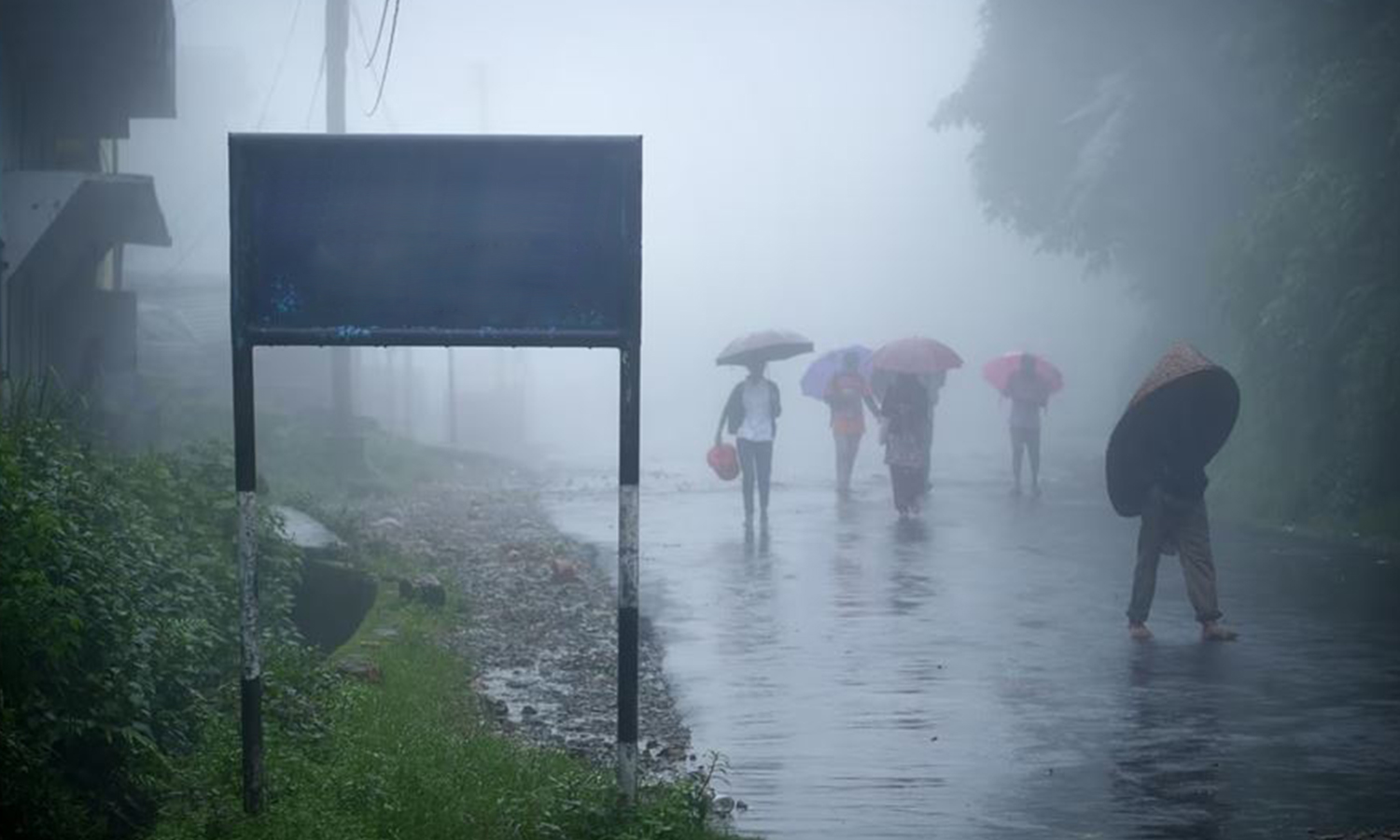 बादलों के घर कहे जाने वाले मेघालय में 1 जून से 5 जुलाई तक 48 प्रतिशत कम वर्षा दर्ज की गई